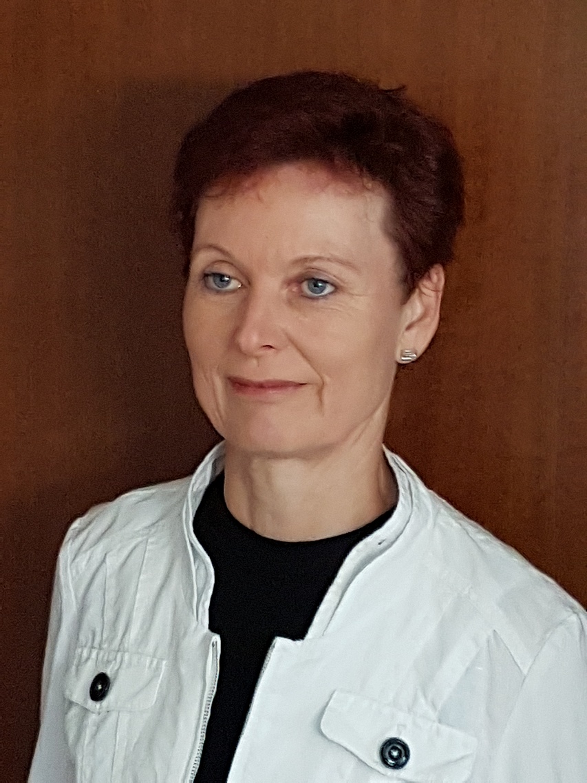 Karola Stapel